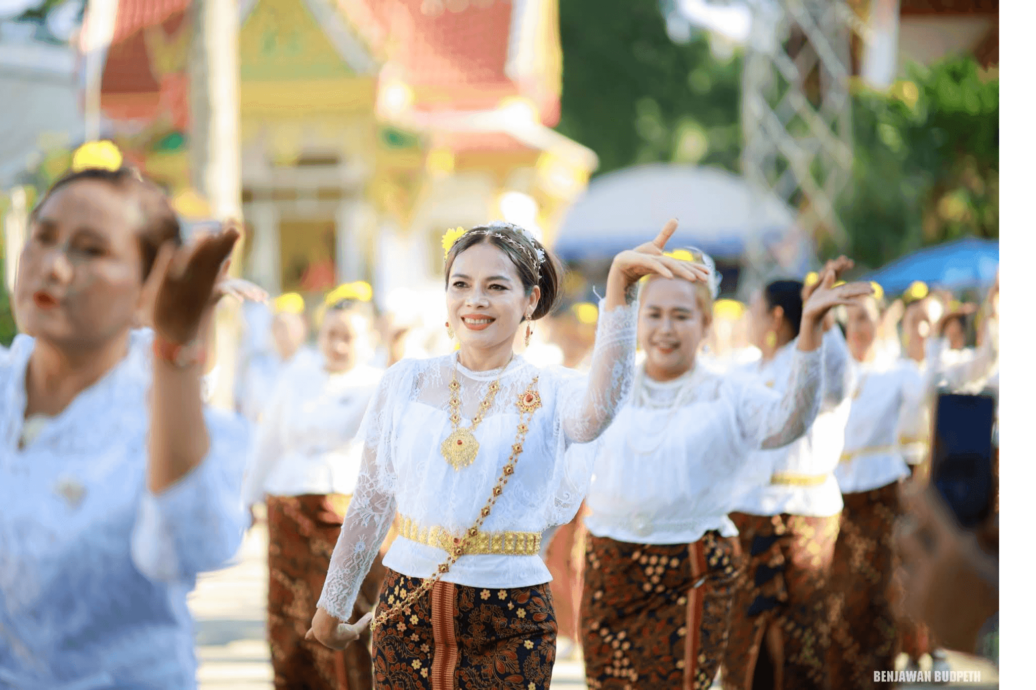 นางพรขจิต สุขจิตต์