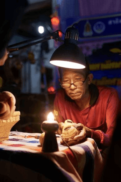 ประเพณีจุดไฟตูมกาออกพรรษา